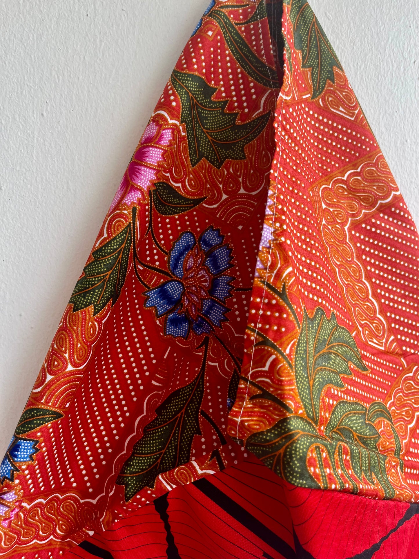 Origami bento bag , colorful fabric eco friendly bag , Japanese inspired tote bag , batik triangle origami bag | Ubud - Jiakuma