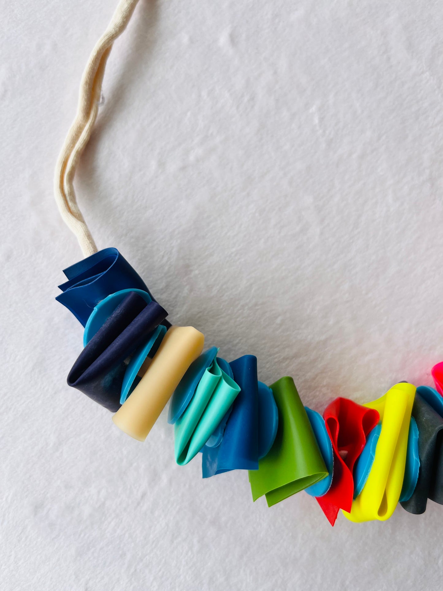 Colorful and fun Jewelry , colorful statement necklace , fun and unique neon necklace | Palma - Jiakuma