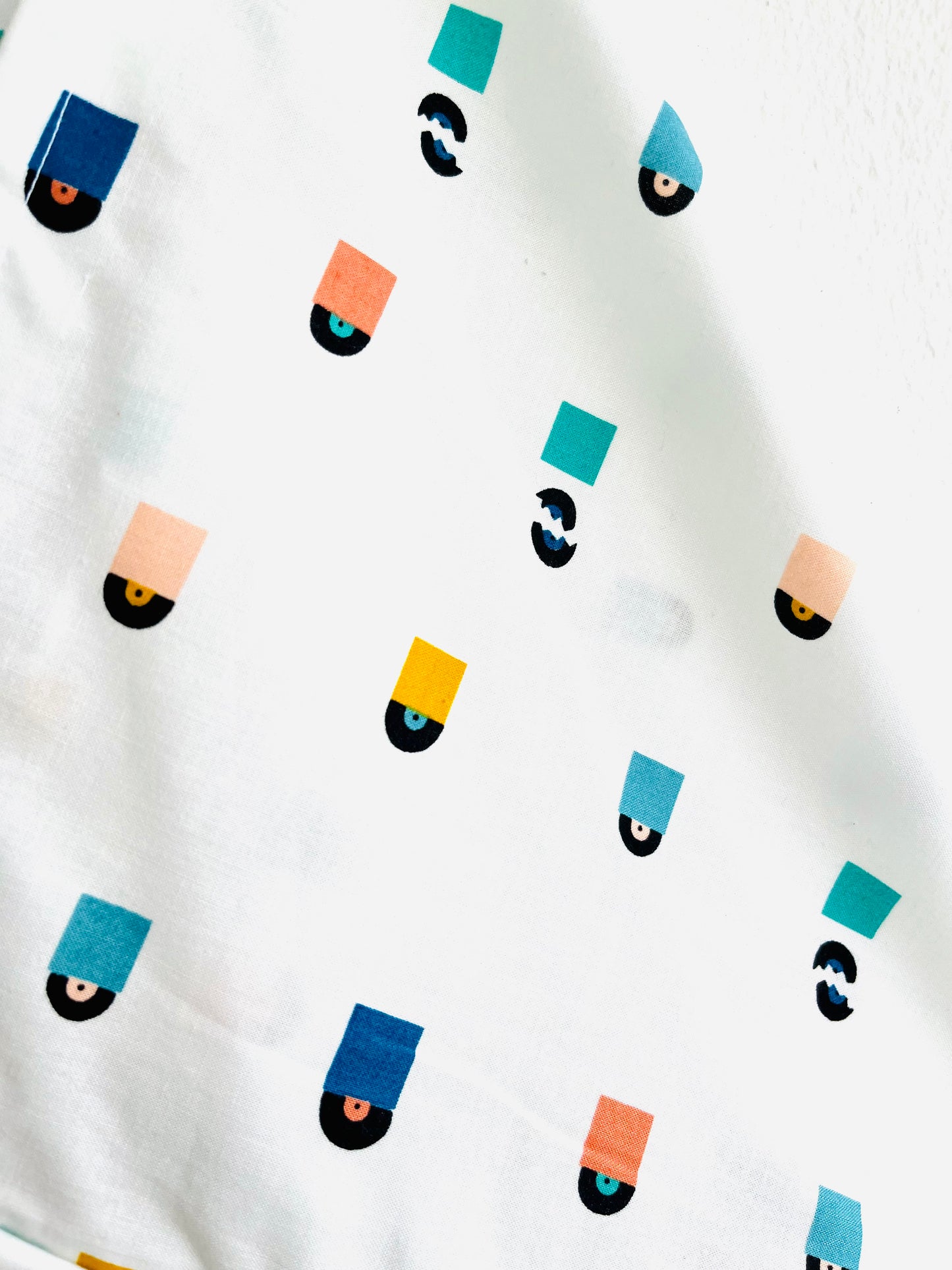 Triangle tote bag , origami bento bag , Japanese inspired bento bag , shoulder fabric bag | Love my record collection - Jiakuma