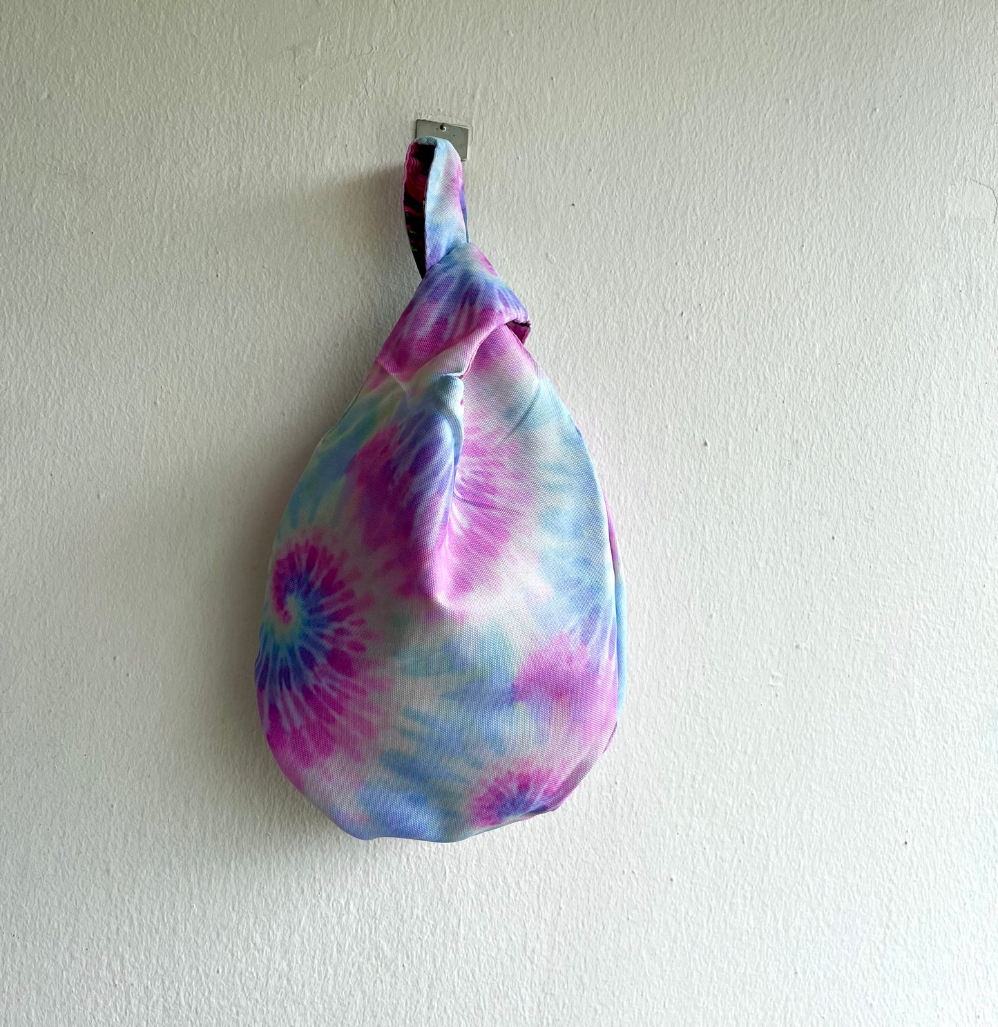 Origami reversible small bag , fabric knot bag , wrist Japanese inspired lunch bag | La Rosa del desierto - Jiakuma