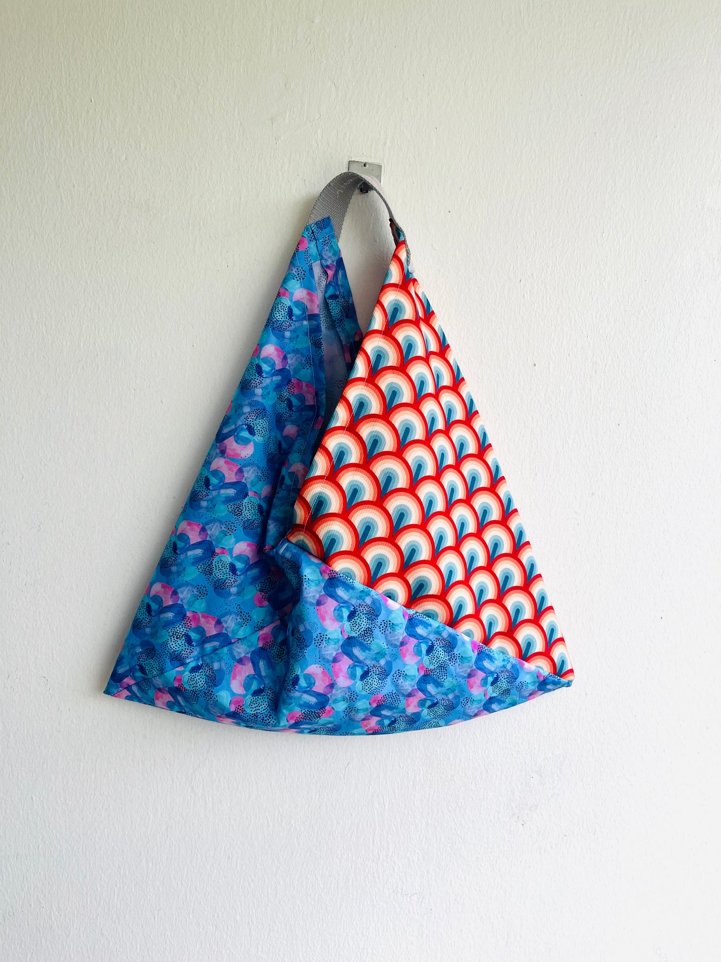 Origami bento bag , triangle tote fabric bag , Japanese inspired bento , eco friendly shopping bag | La galleria