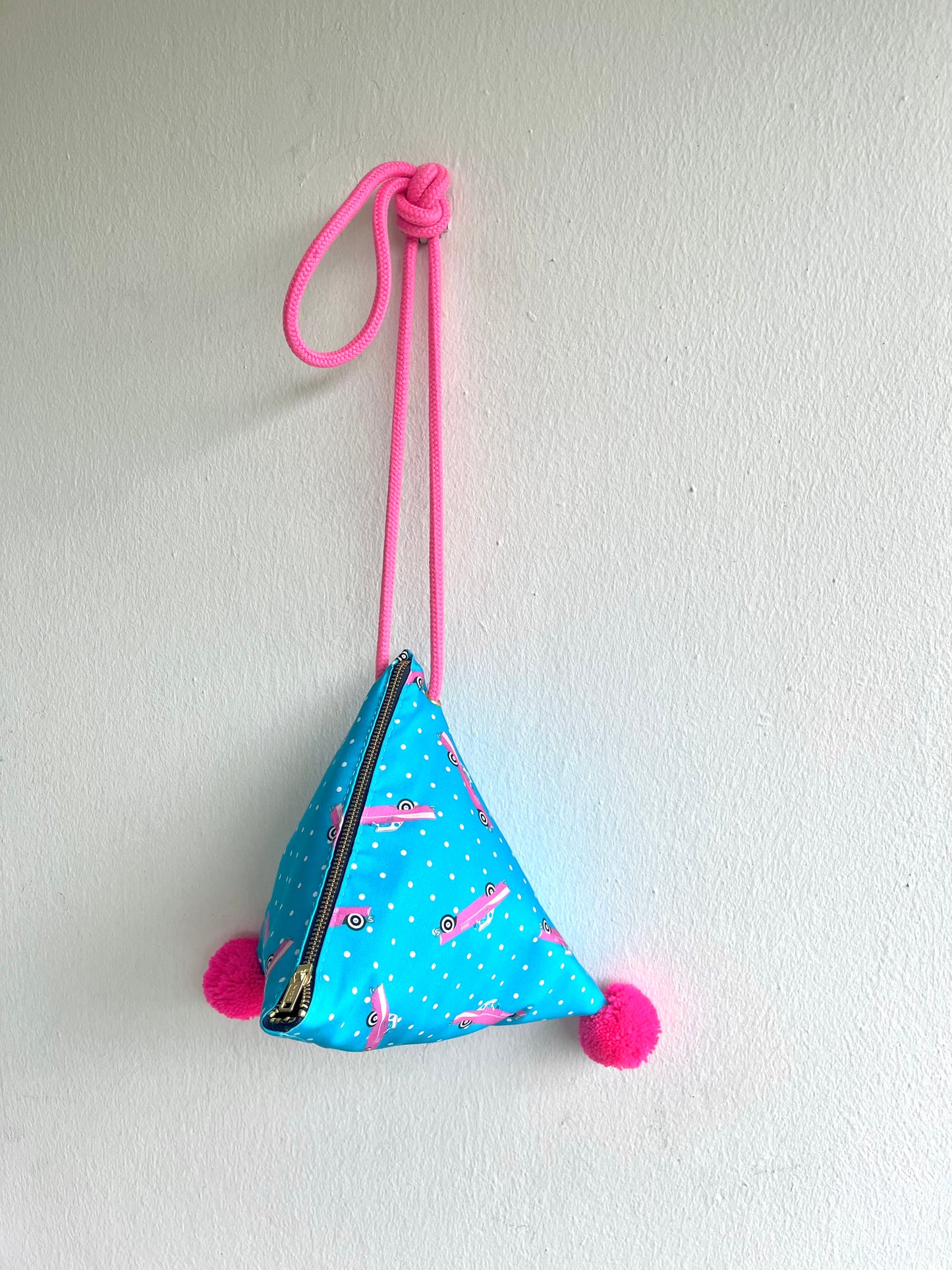 Fabric dumpling bag , small pom pom Japanese origami bag , cute colorful triangle bag | Brummmm