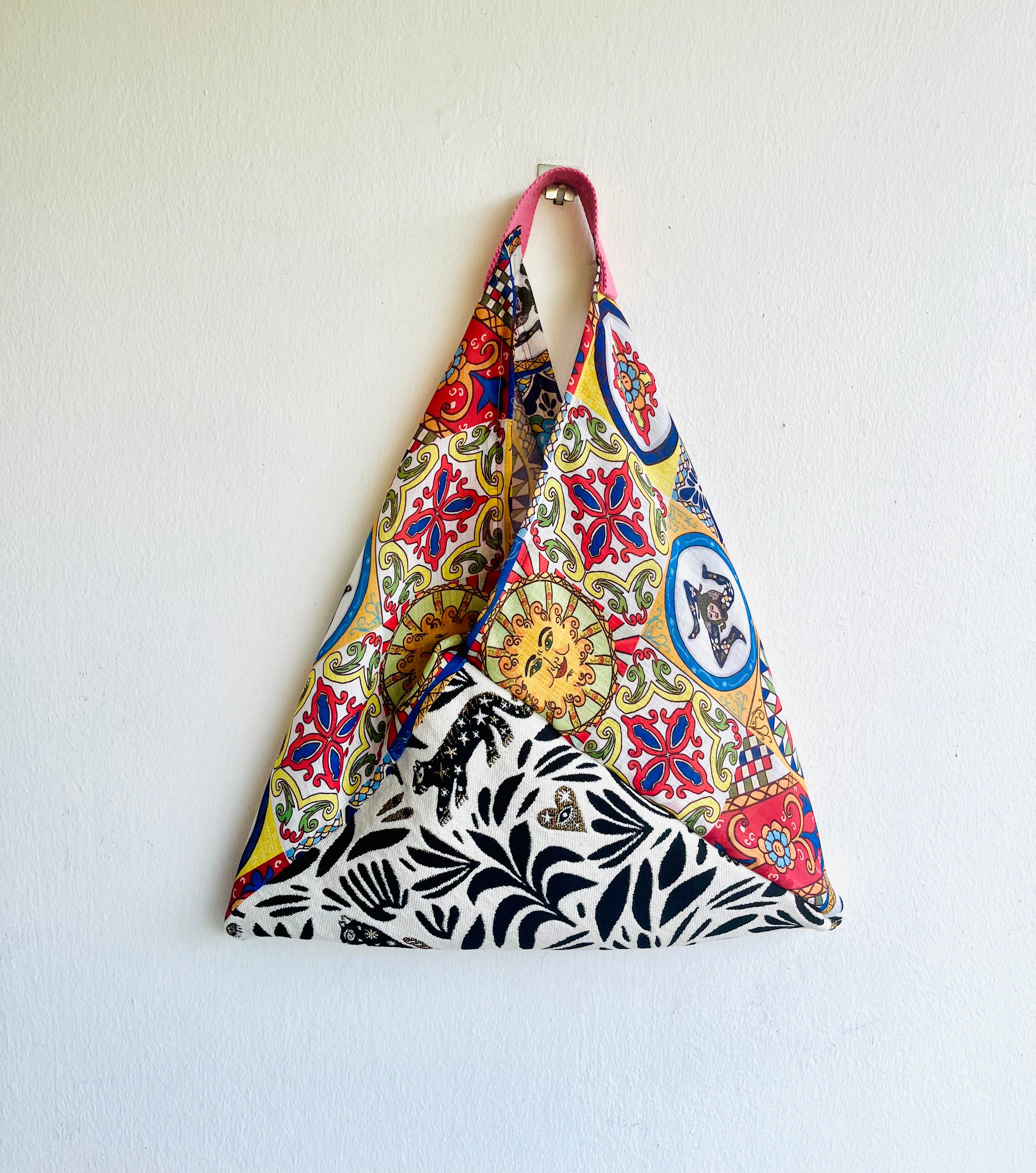 Origami Bento Bag Pattern and Tutorial: Quick Tote Bag | Origami bag,  Fabric origami tutorial, Market tote pattern