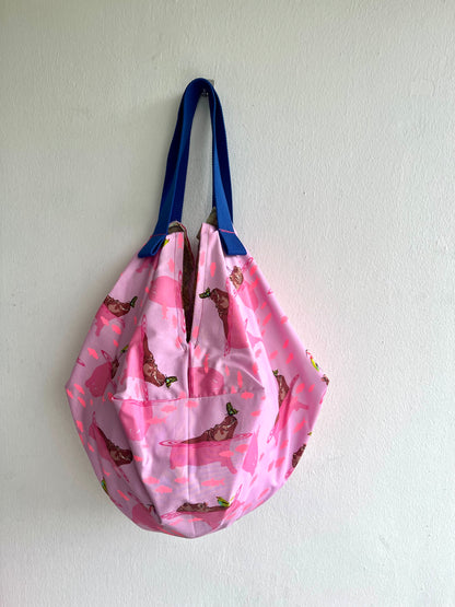 Mariko sac bag | The hippo & the butterfly swimming away from the yellow city landscape - Jiakuma