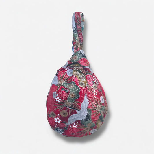 Bolso pequeño para la muñeca, bolso de tela con nudo japonés, bolso de color reversible, lindo bolso ecológico fácil de llevar | Grúas volando sobre un jardín en Beijing