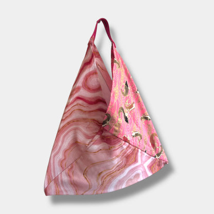 Bento bag | Koi fish swimming in a gold river - Jiakuma