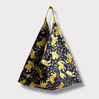 Bento bag | Gold dragons - Jiakuma