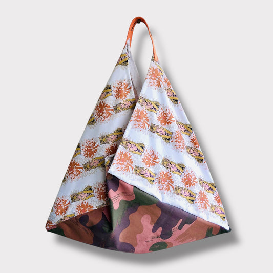 Bento bag | Camouflaged to watch the tigers - Jiakuma