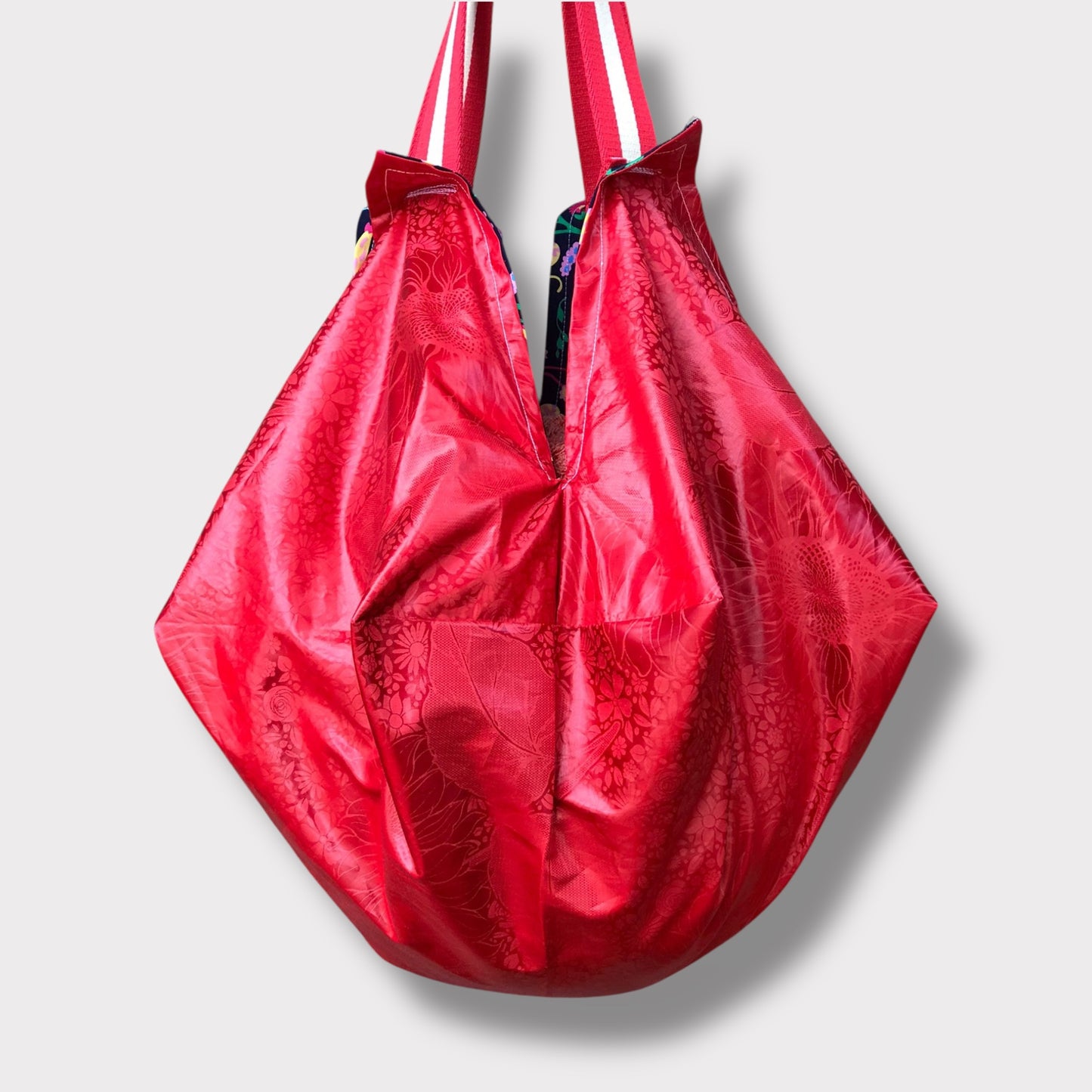 Mariko sac bag | Autumn garden in Sydney