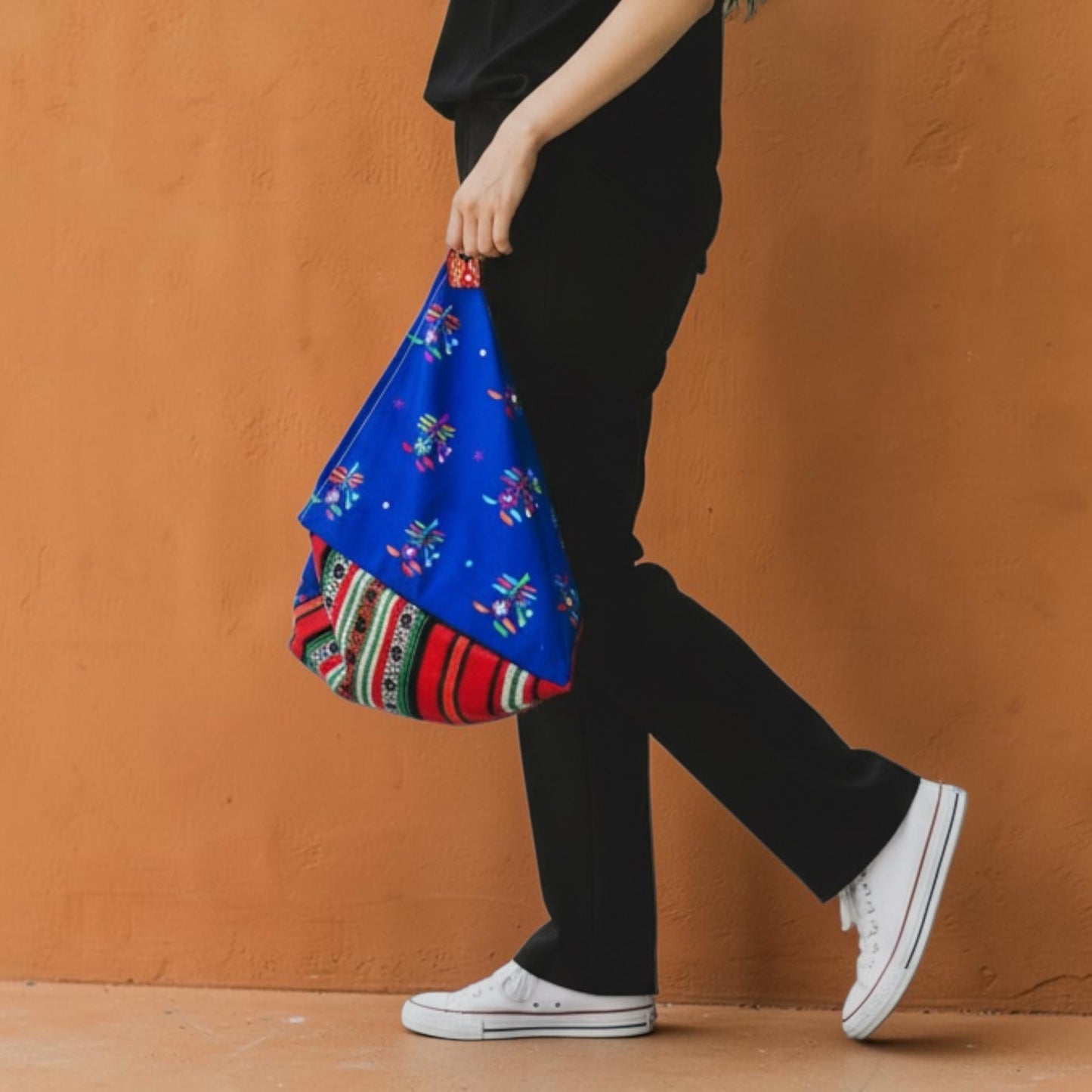 Handmade bento bag | Blue desert flowers