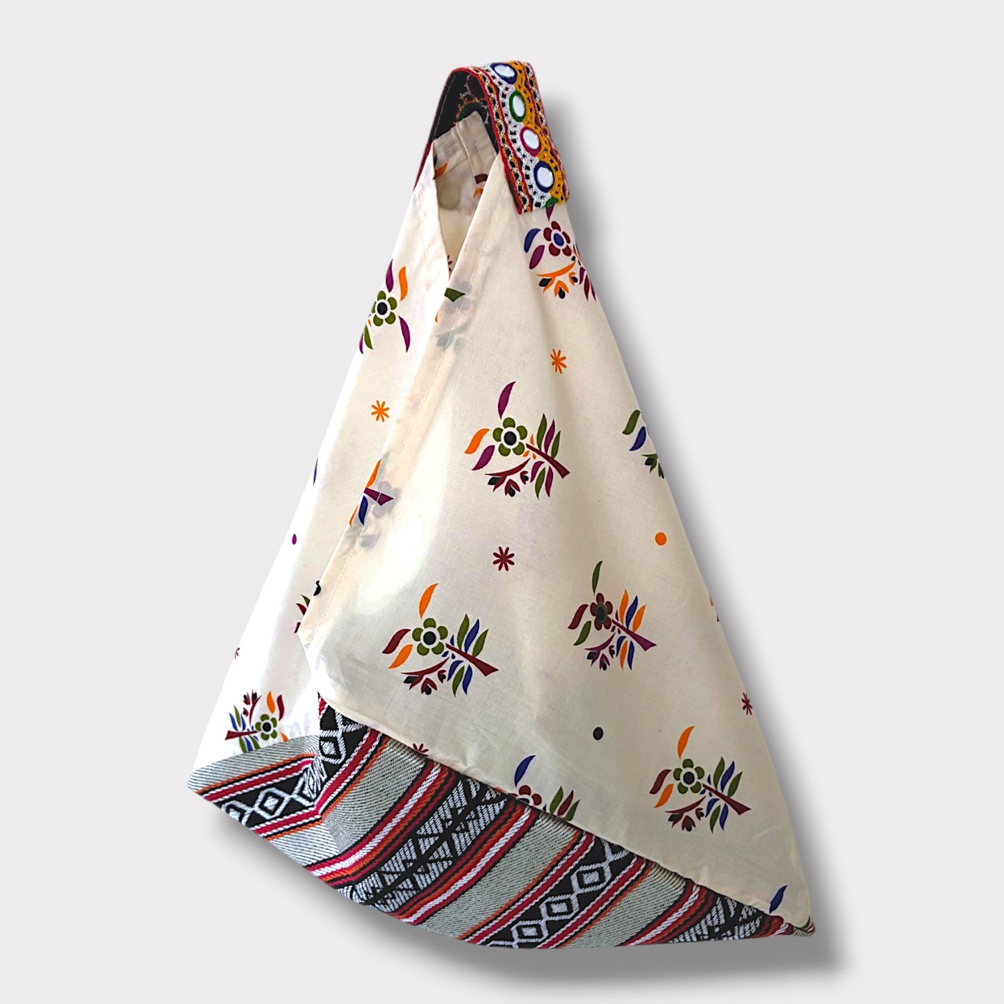 Handmade bento bag | White desert shades and flowers