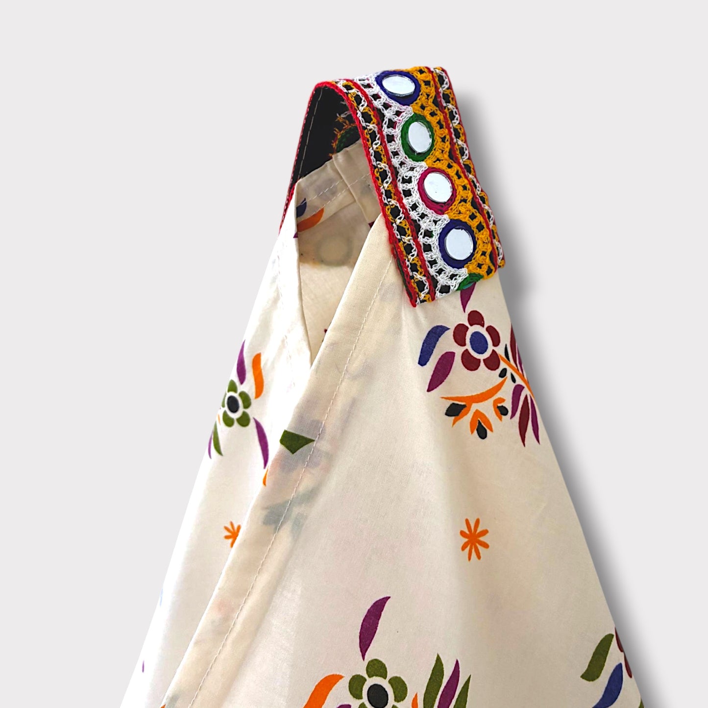 Handmade bento bag | White desert shades and flowers