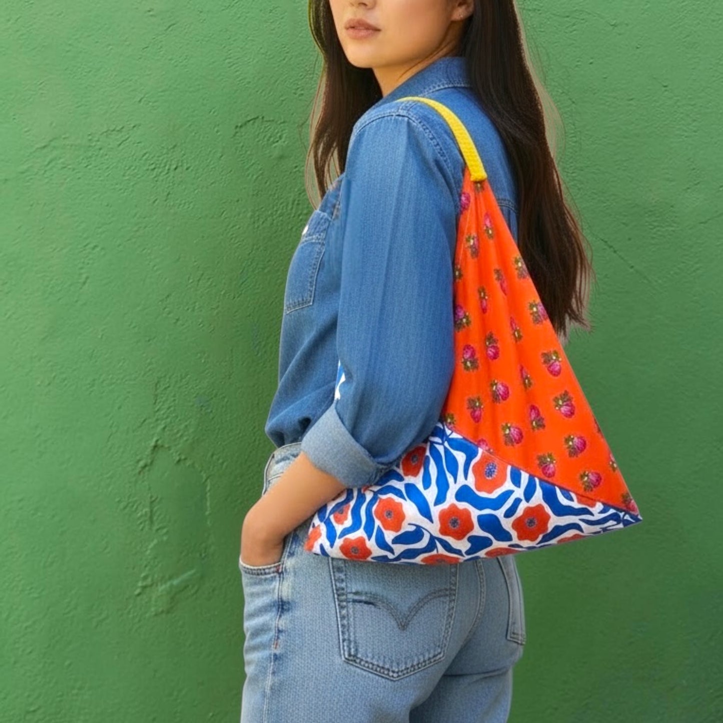 Handmade bento bag | Jennifer enjoying a spring day in Amsterdam