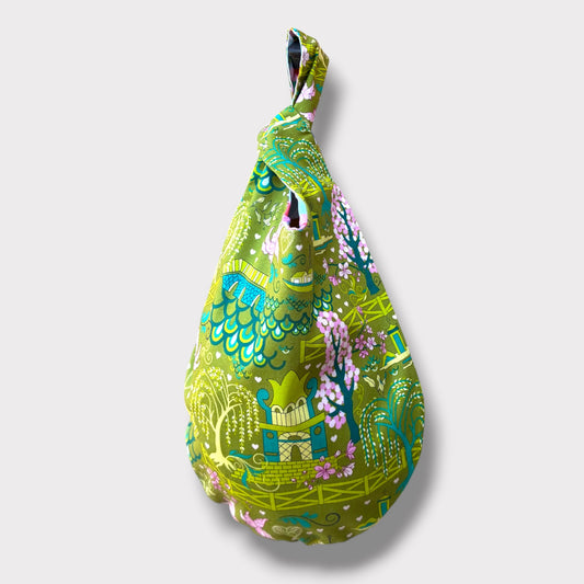 Reversible Kiki bag | Green garden in Tokyo