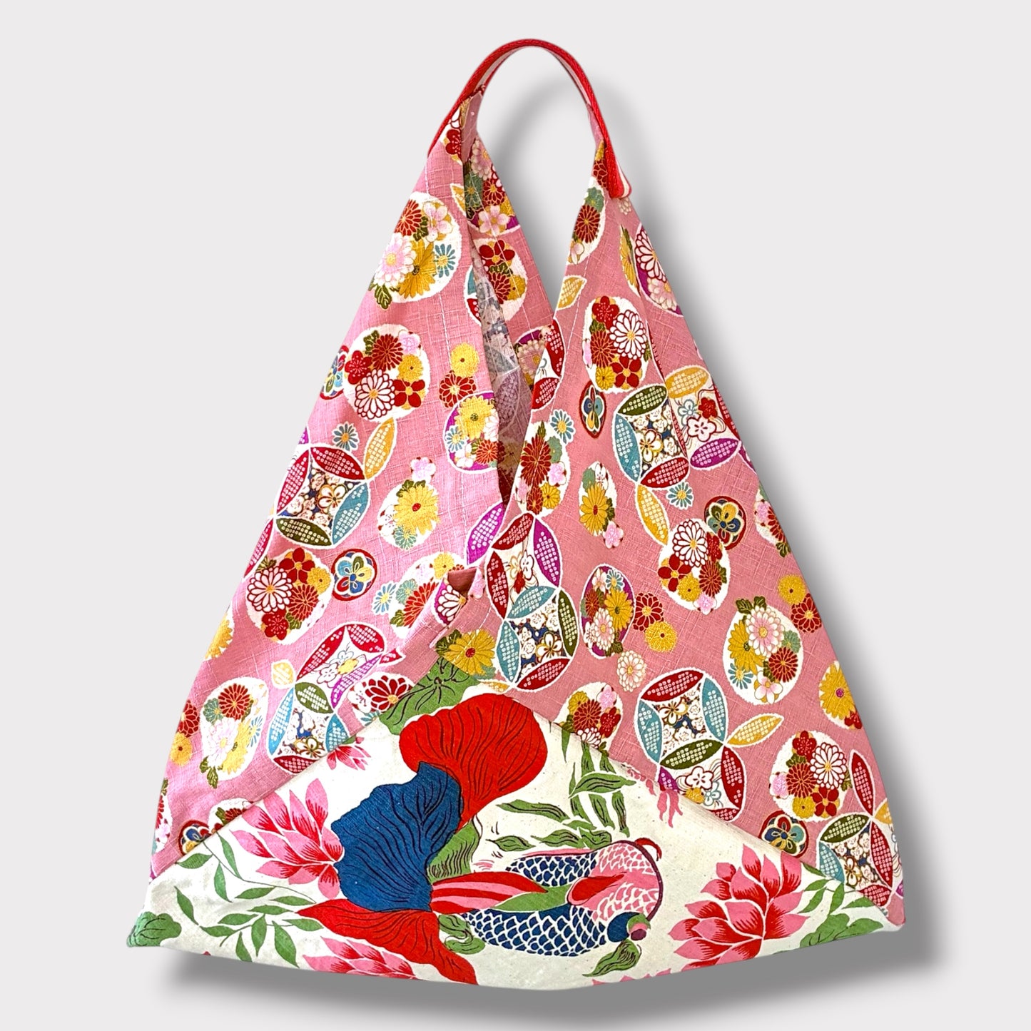Handmade bento bag | Koi fish swimming near a garden in Osaka