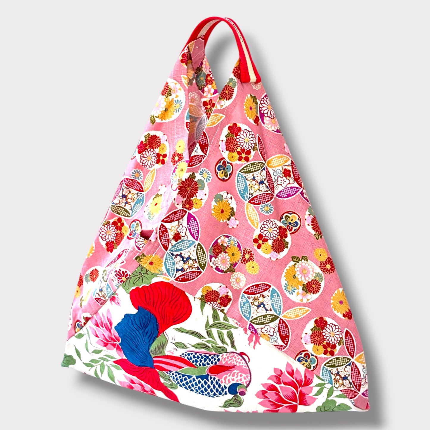 Handmade bento bag | Koi fish swimming near a garden in Osaka