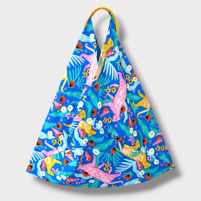 Handmade bento bag | Birds riding on wolves on a beautiful garden