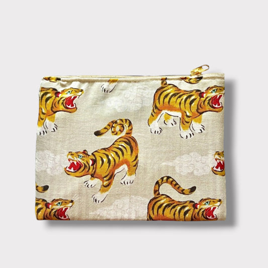 Everyday pouch bag | Rawrrrrr