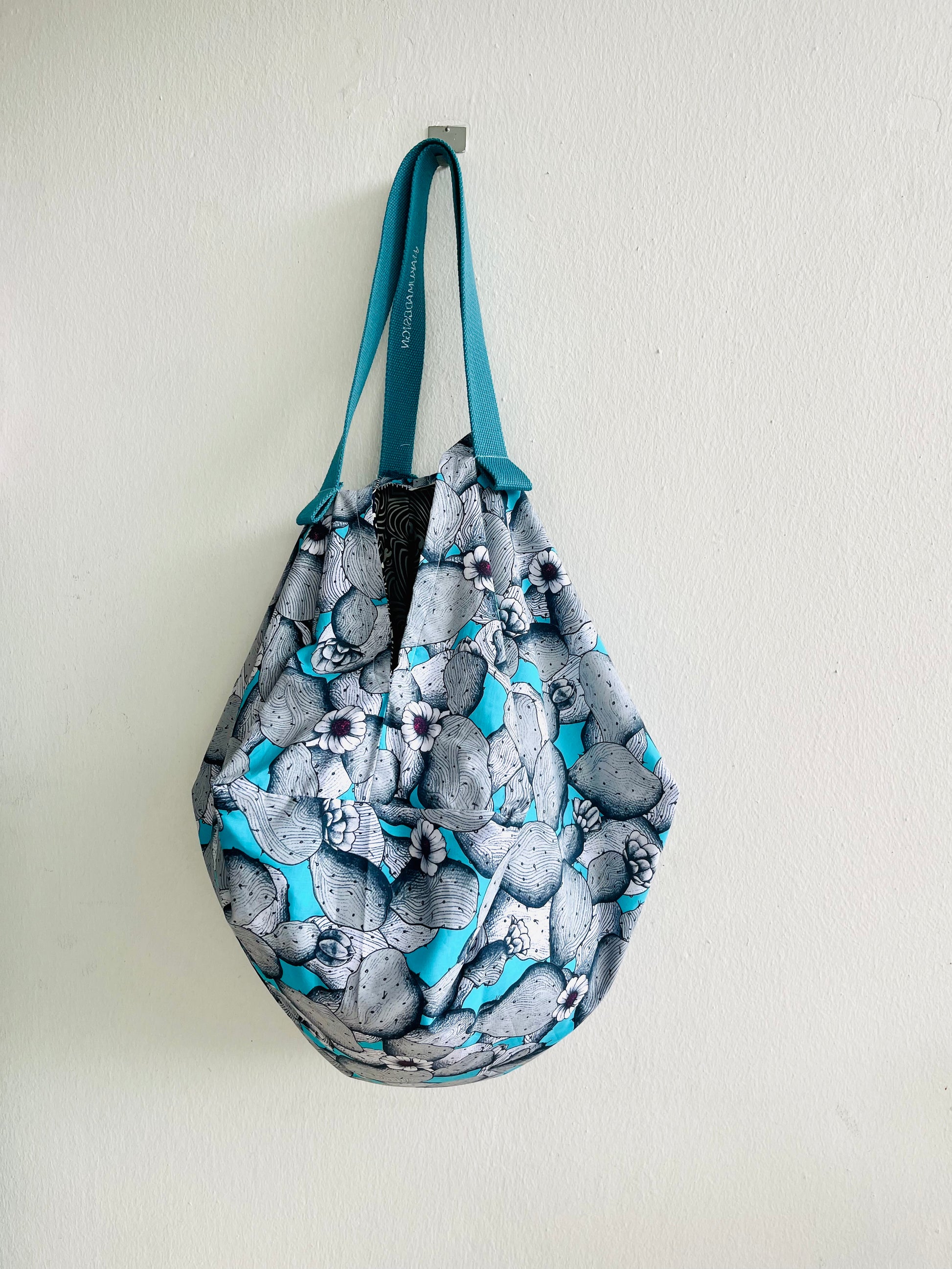 Origami sac bag , reversible fabric shoulder bag , Japanese inspired bag | Fetovaia beach isola d’Elba - Jiakuma