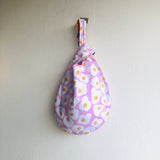 Small wrist fabric bag , reversible knot bag , origami Japanese inspired bag | Huevos fritos