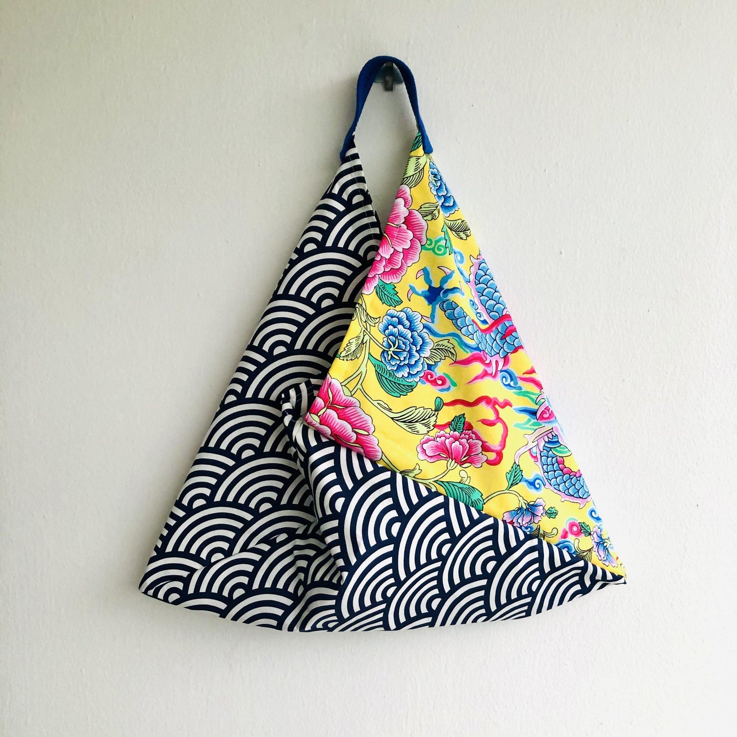 Shoulder bento bag , origami tote triangle fabric handmade bag | Lucky dragon sailing over the waves - Jiakuma