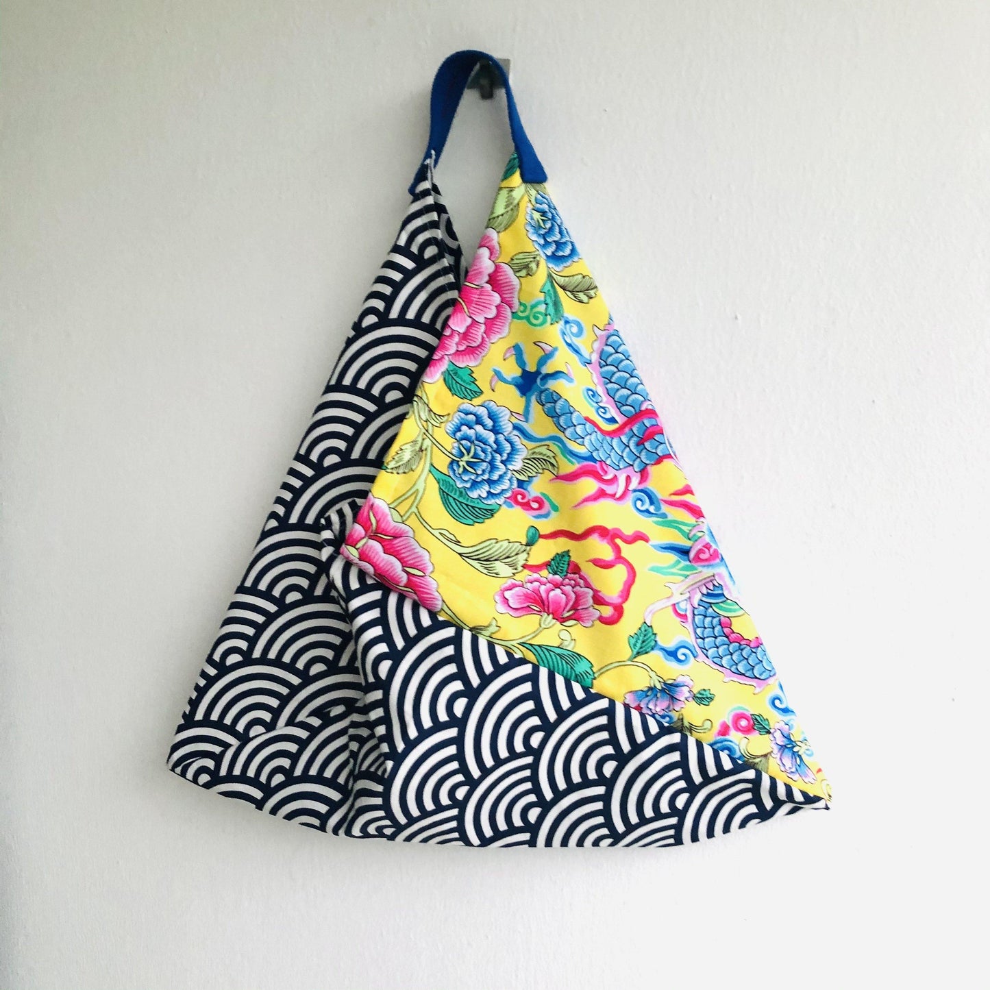 Shoulder bento bag , origami tote triangle fabric handmade bag | Lucky dragon sailing over the waves - Jiakuma