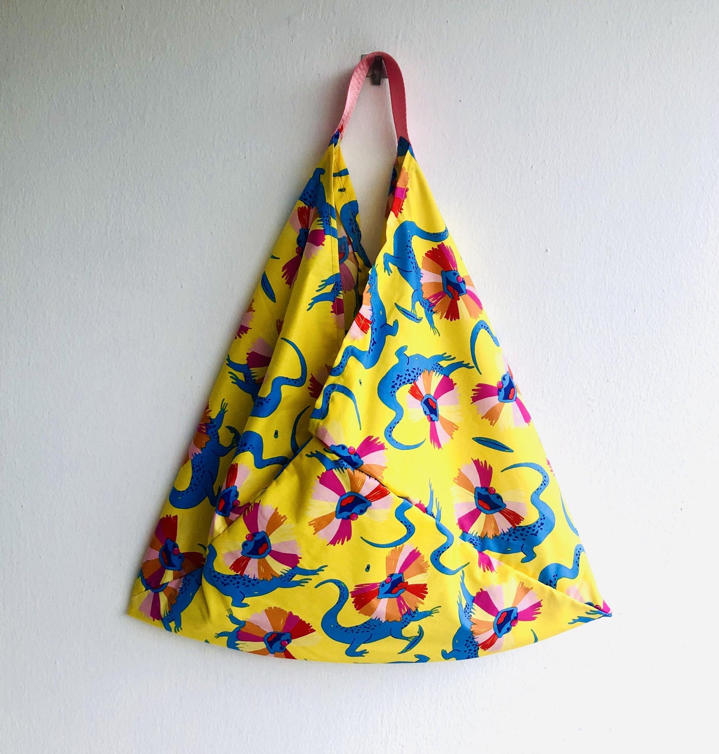 Origami bento bag , shoulder tote bag , colorful eco bag | running around Australia - Jiakuma