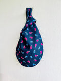 Origami small bag , knot reversible fabric bag , wrist Japanese inspired bag | Zapatillas