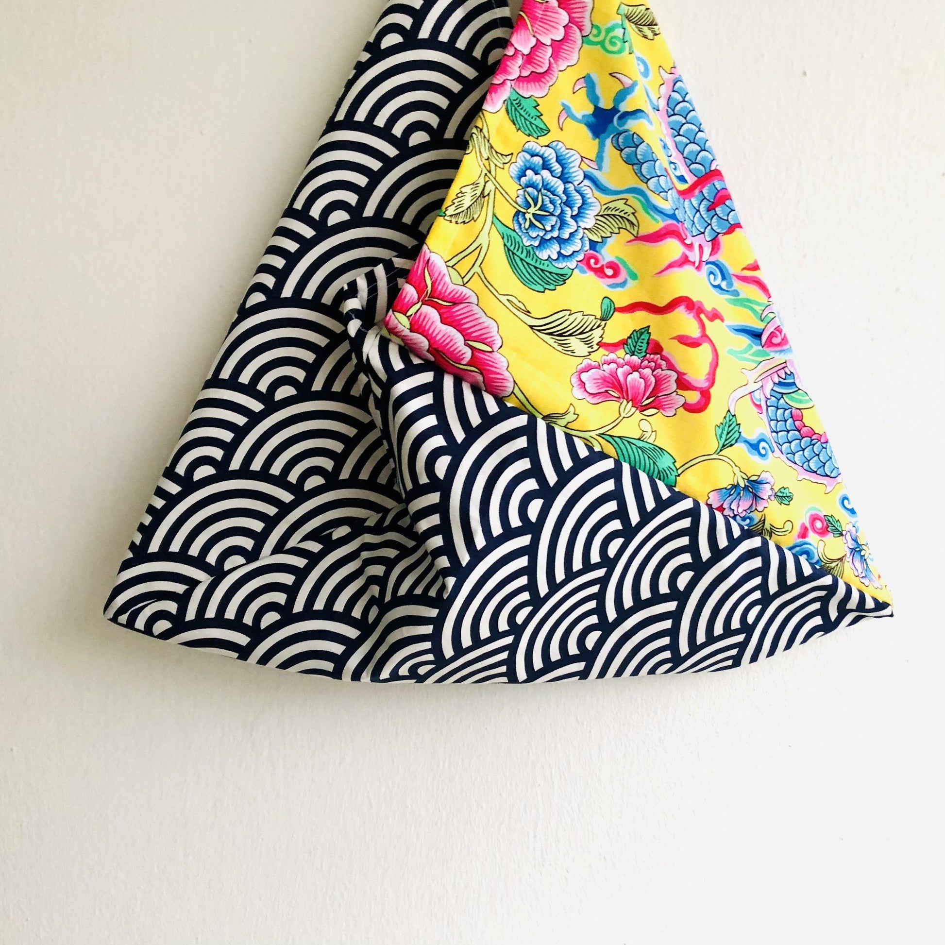 Shoulder bento bag , origami tote triangle fabric handmade bag | Lucky dragon sailing over the waves - Jiakuma