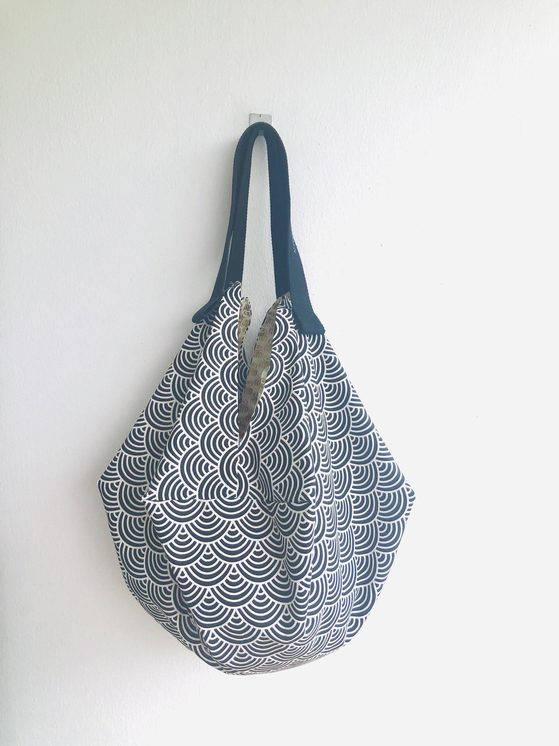 Japanese inspired bag , Japanese wave print fabric handmade sac bag , reversible eco bag | Waves & Gold - Jiakuma