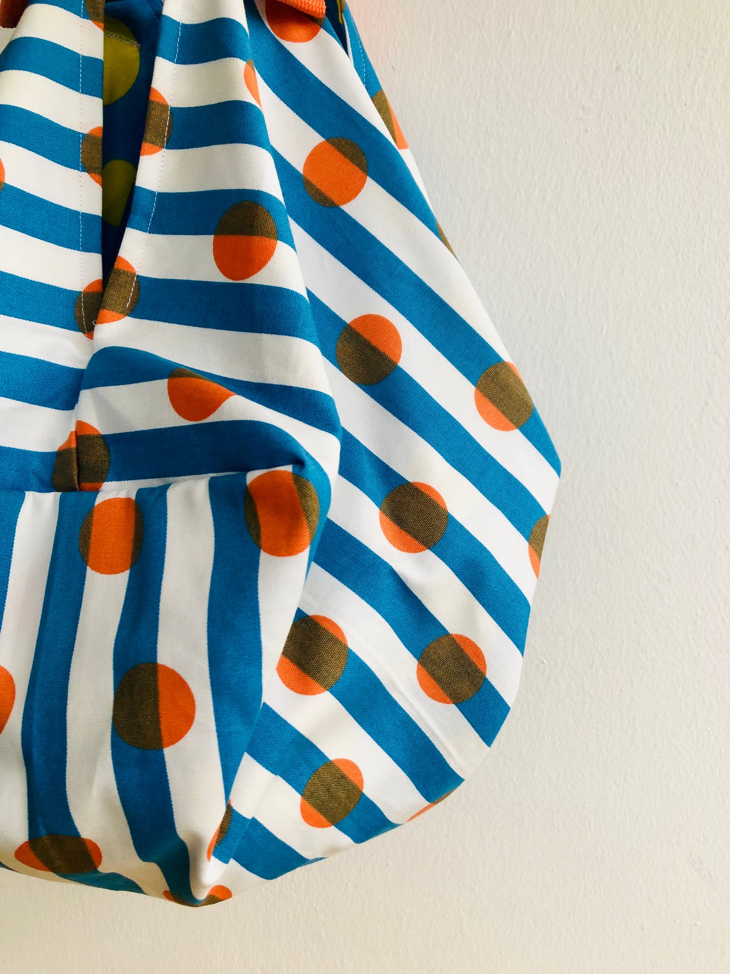 Origami sac bag , reversible fabric shoulder bag , eco friendly shopping summer bag | Polka dots & strips