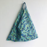 Origami bento bag , shoulder tote bag , Japanese inspired bag | Japanese blue blossoms - Jiakuma
