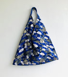 Origami bento bag , shoulder tote bag , handmade fabric triangle bag | Blue dragon - Jiakuma