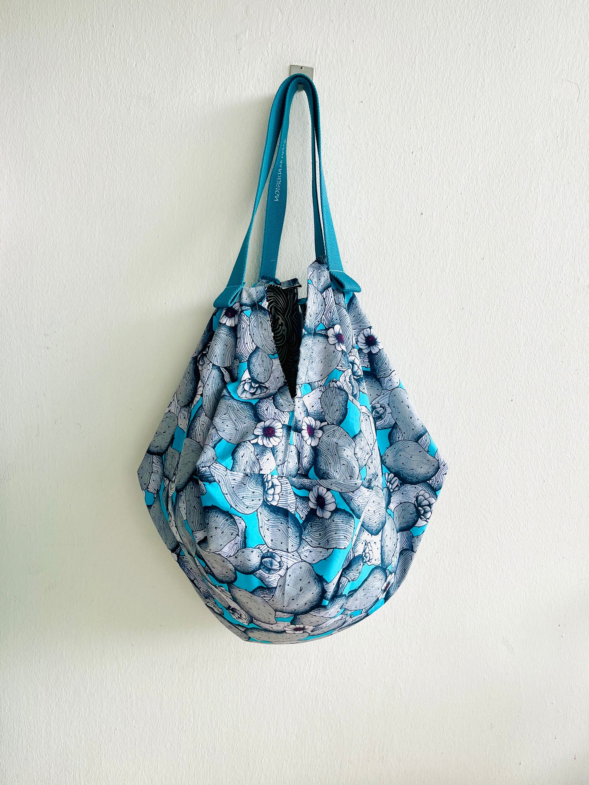 Origami sac bag , reversible fabric shoulder bag , Japanese inspired bag | Fetovaia beach isola d’Elba - Jiakuma