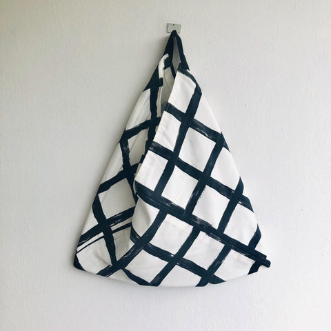 Bento tote bag , shoulder handmade triangle bag , eco friendly shopping bag | Winter minimalist landscape - Jiakuma