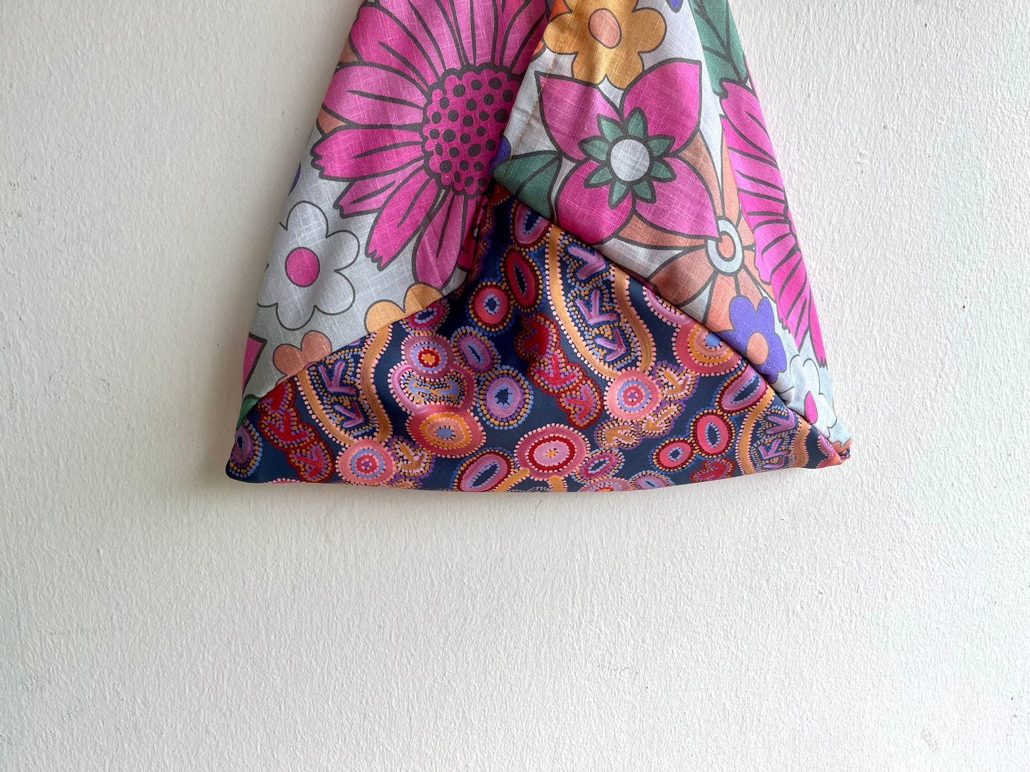 Origami bento bag , colorful fabric shoulder tote bag , Japanese inspired bag, handmade gift idea | Flowers in the aboriginal fields 🌸 - Jiakuma