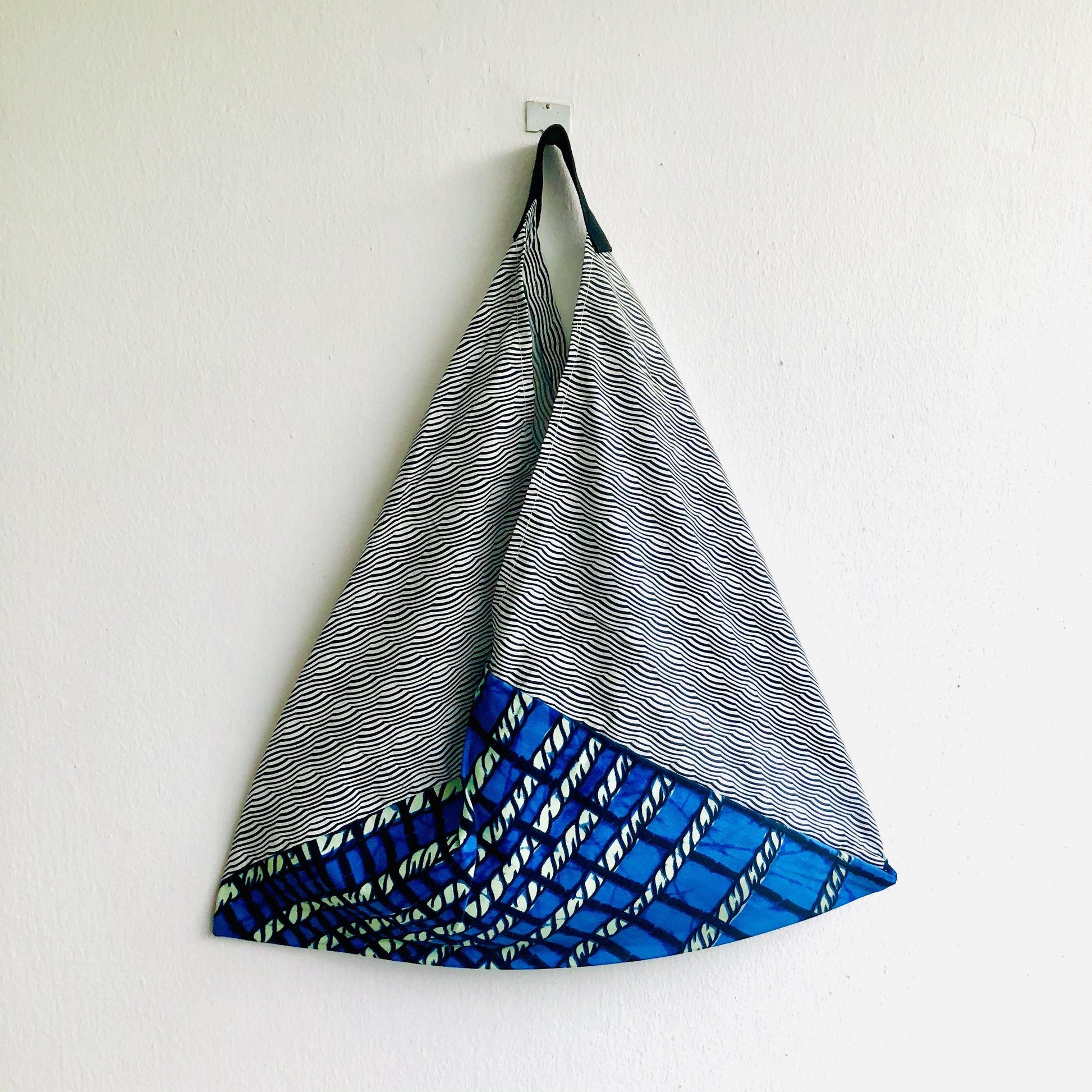 Origami bento bag , African eco friendly fabric bag , tote shopping triangle bag | Infinite Africa - Jiakuma