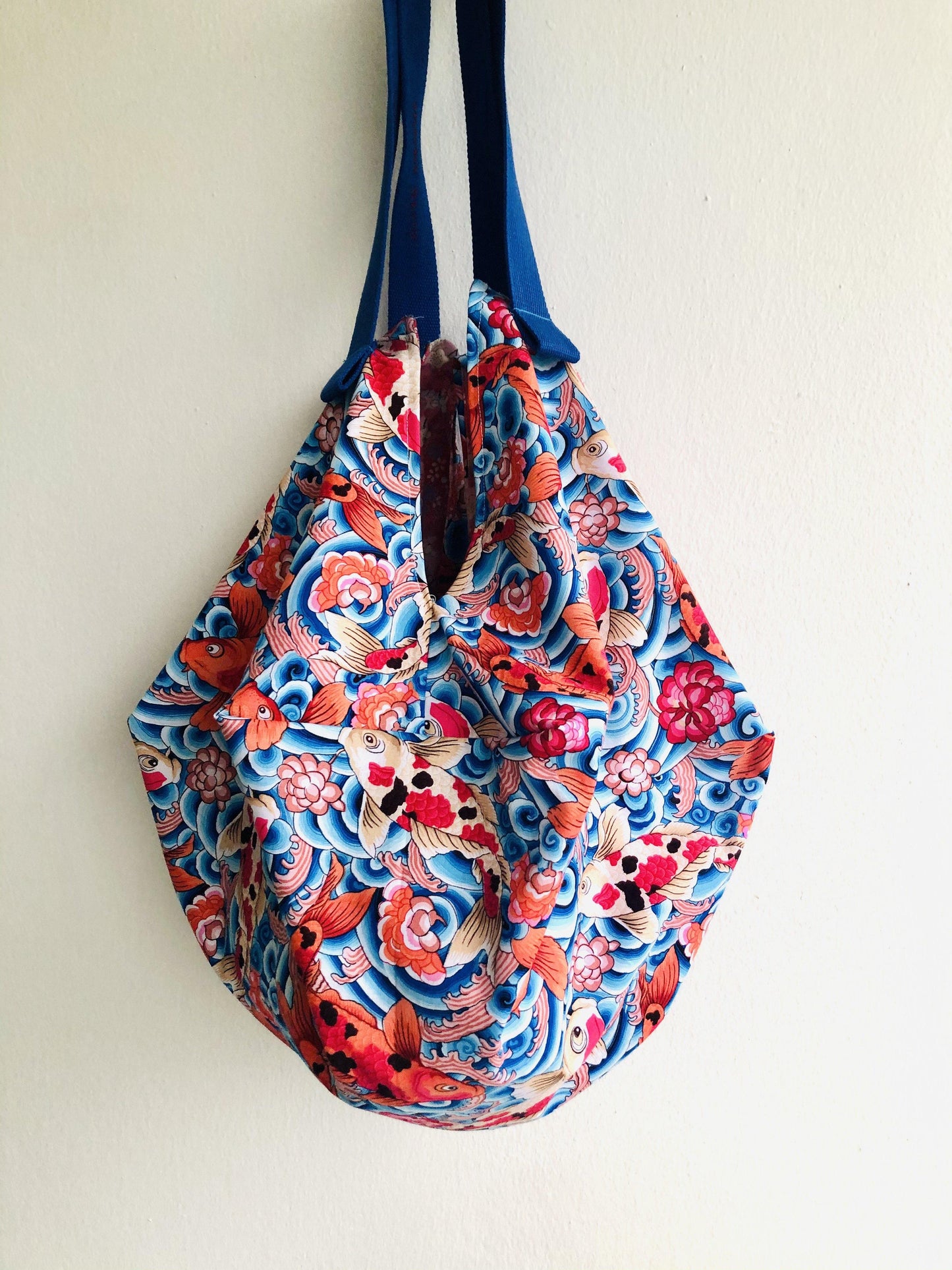 Sac origami bento bag , handmade shoulder bag , reversible one of a kind bag | Koi fishes swimming in a river in Tokio - Jiakuma