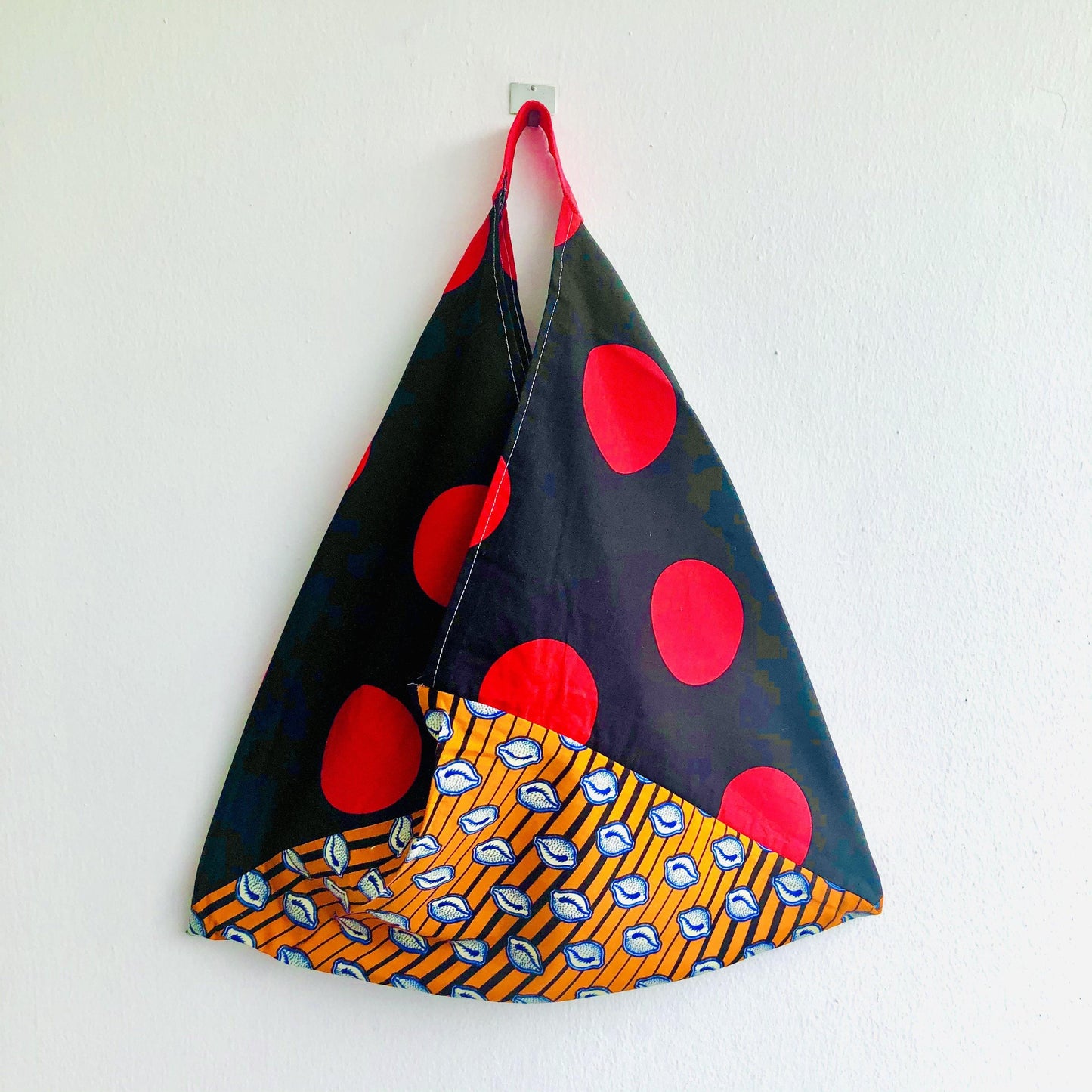 Origami bento bag , shoulder tote bag , eco friendly triangle bag | Africa & lunares - Jiakuma