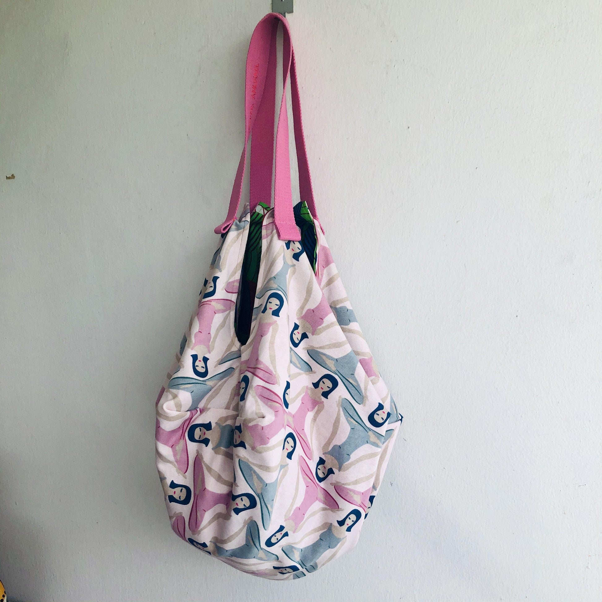 Octagonal sac shoulder bag, origami Japanese inspired yoga bag | Grace - Jiakuma