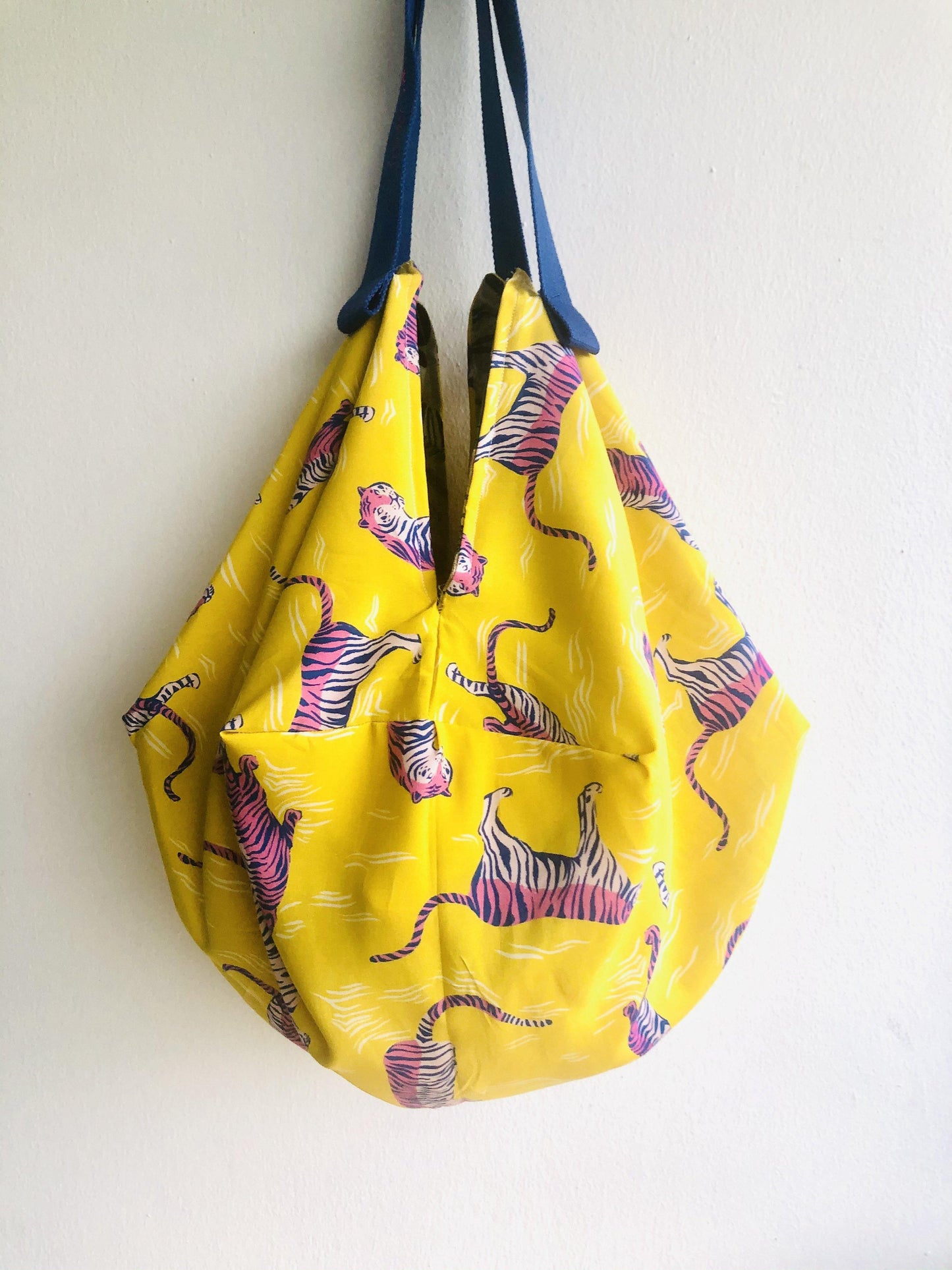 Origami sac bag , reversible fabric handmade bag , Japanese inspired bag | The kingdom of the tiger - Jiakuma