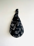 Origami wrist bag , small Japanese inspired knot bag , reversible fabric lunch bag | Black & white