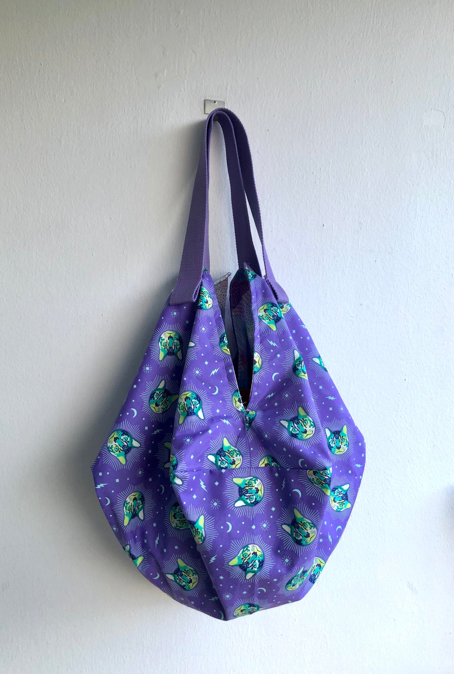 Origami sac bag , shoulder fabric bag , reversible tote bag | Cats , galaxies , and stars