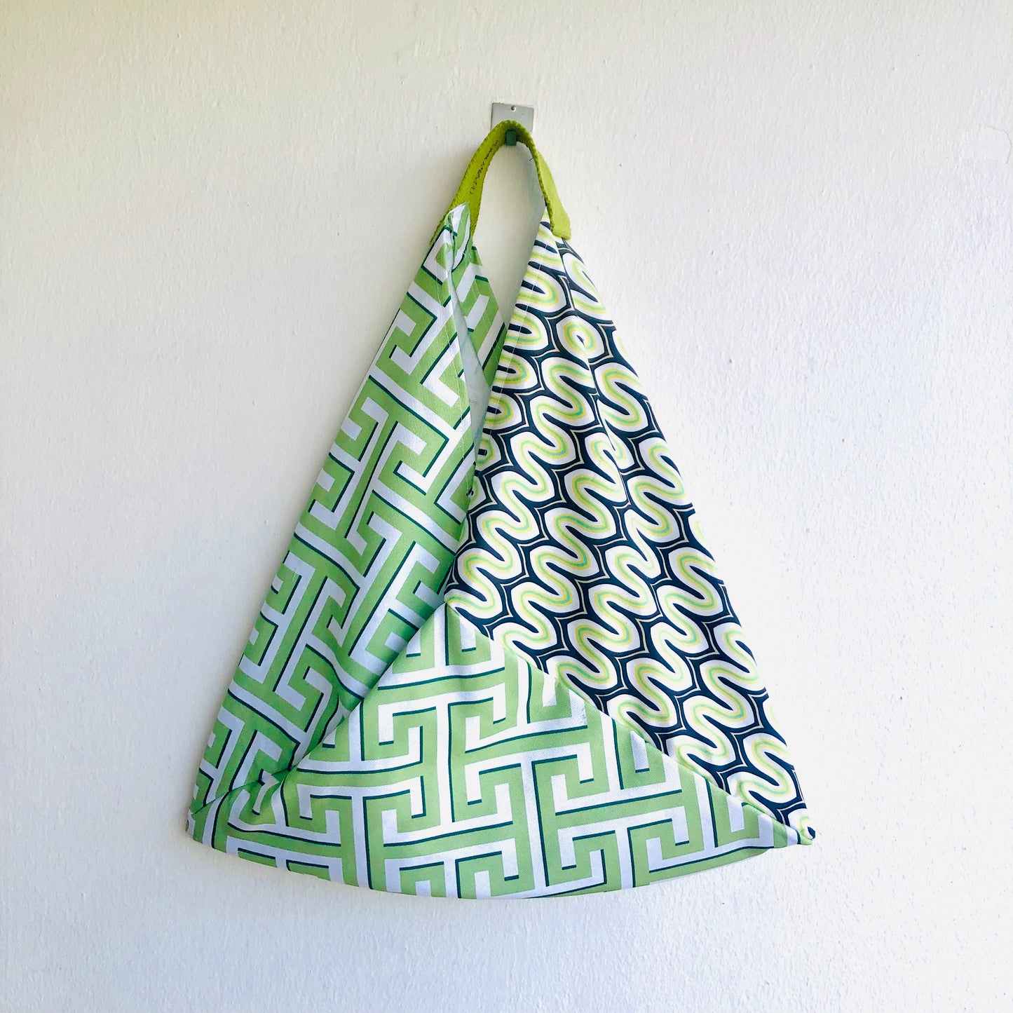 Tote origami bag , bento triangle bag , eco friendly fabric should shopping bag | Green geometries