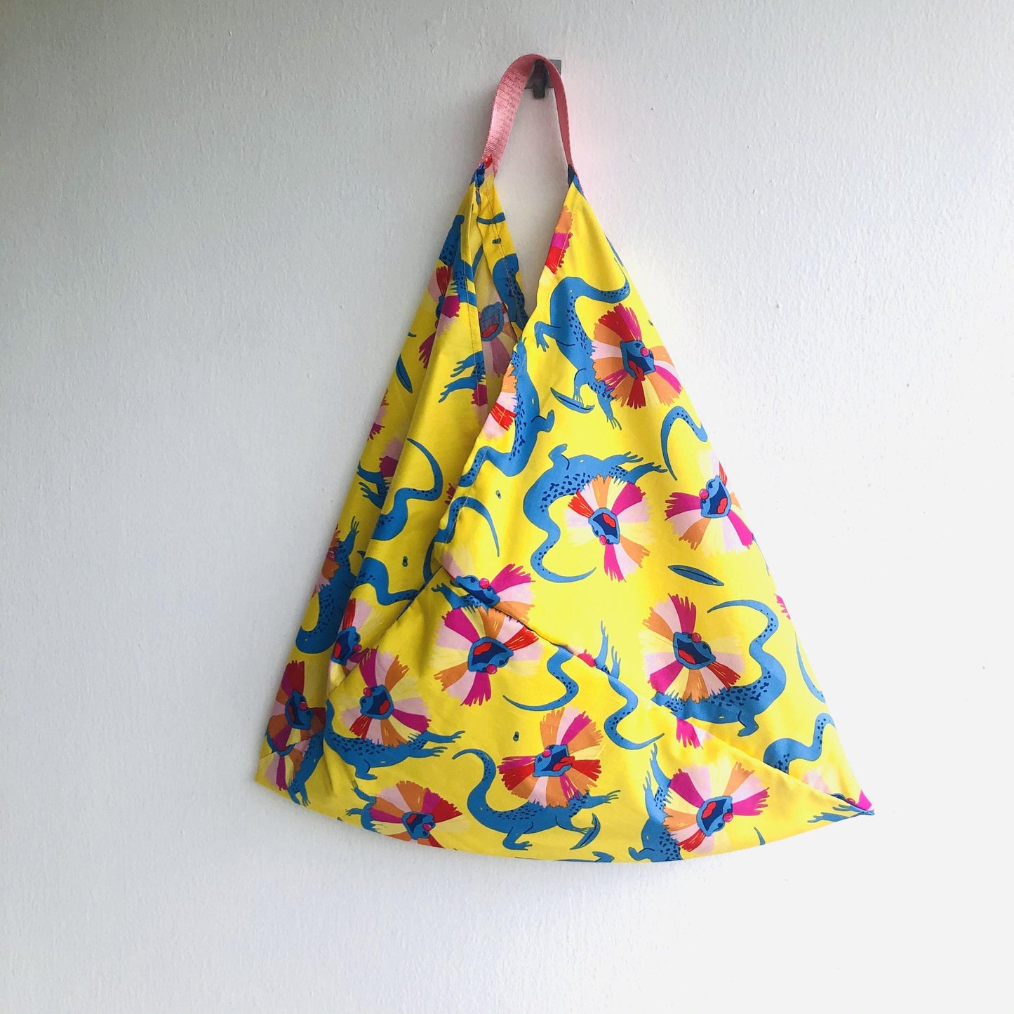 Origami bento bag , shoulder tote bag , colorful eco bag | running around Australia - Jiakuma