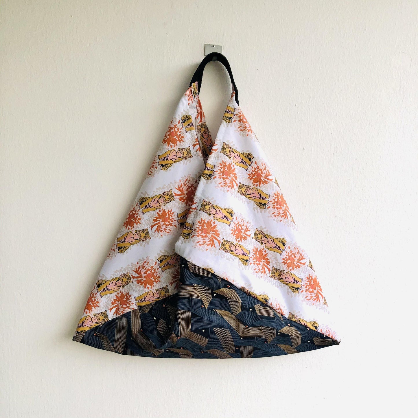 Origami bento bag , triangle handmade fabric tote bag | Tigers used to live in Japan - Jiakuma