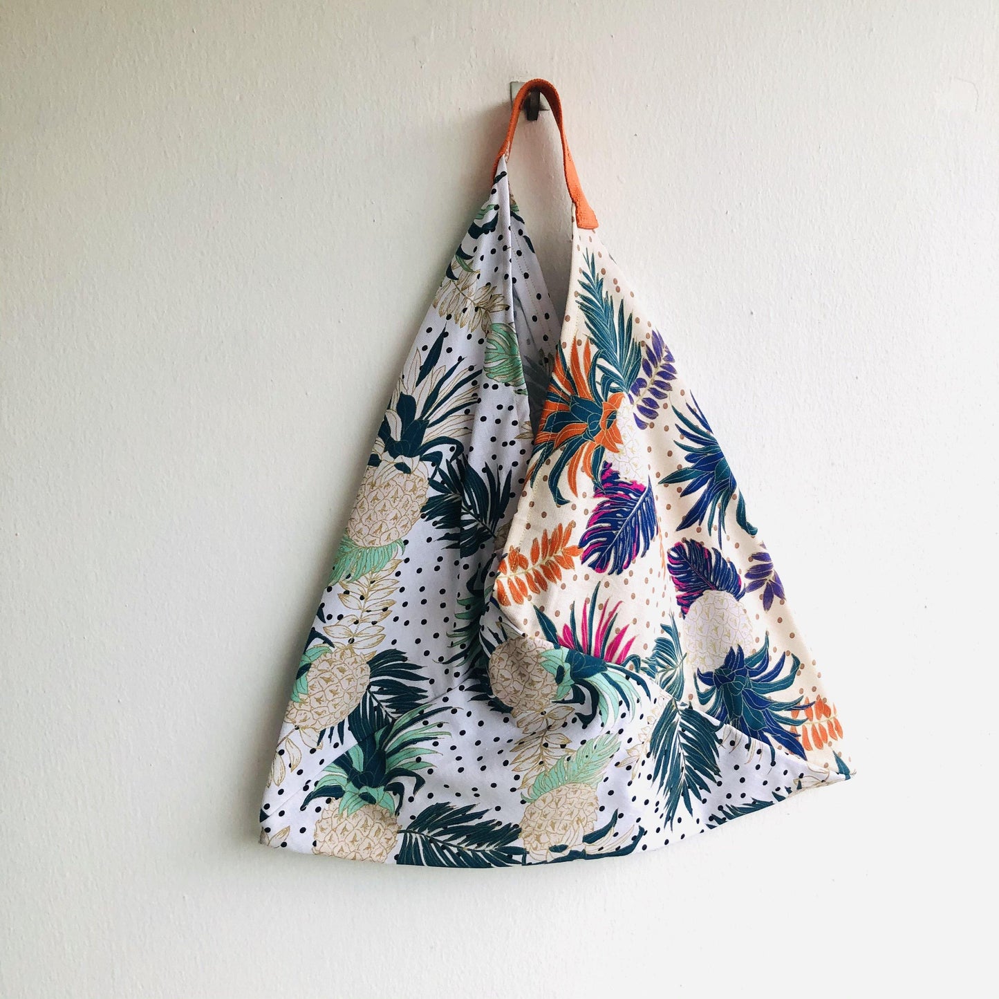 Origami shoulder bento bag , triangle tote shopping bag cool pineapples print bag | Brutus - Jiakuma