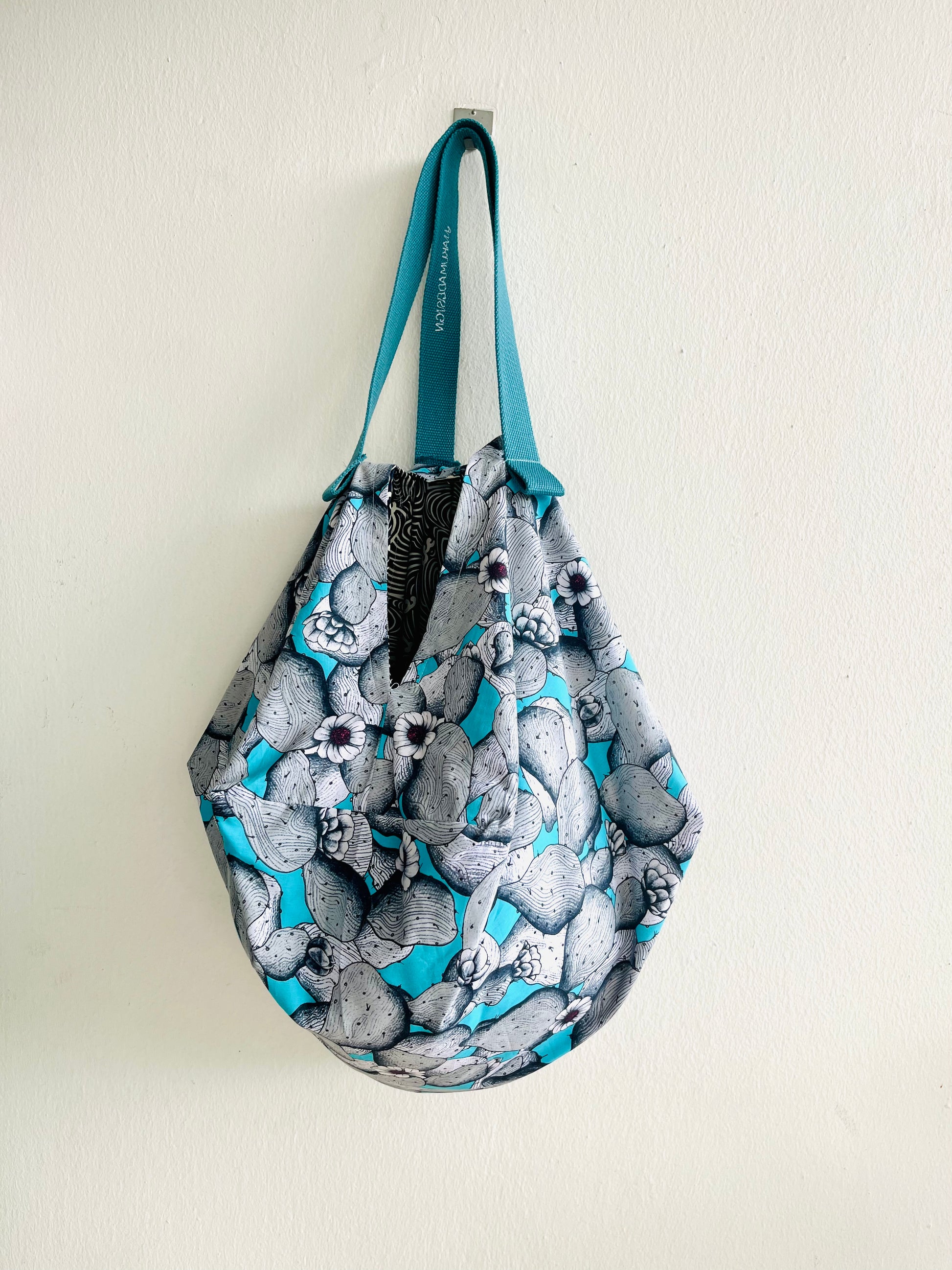 Origami sac bag , reversible fabric shoulder bag , Japanese inspired bag | Fetovaia beach isola d’Elba - Jiakuma