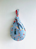 Origami small knot bag , handmade reversible fabric bag , wrist origami bag | Cuento de navidad