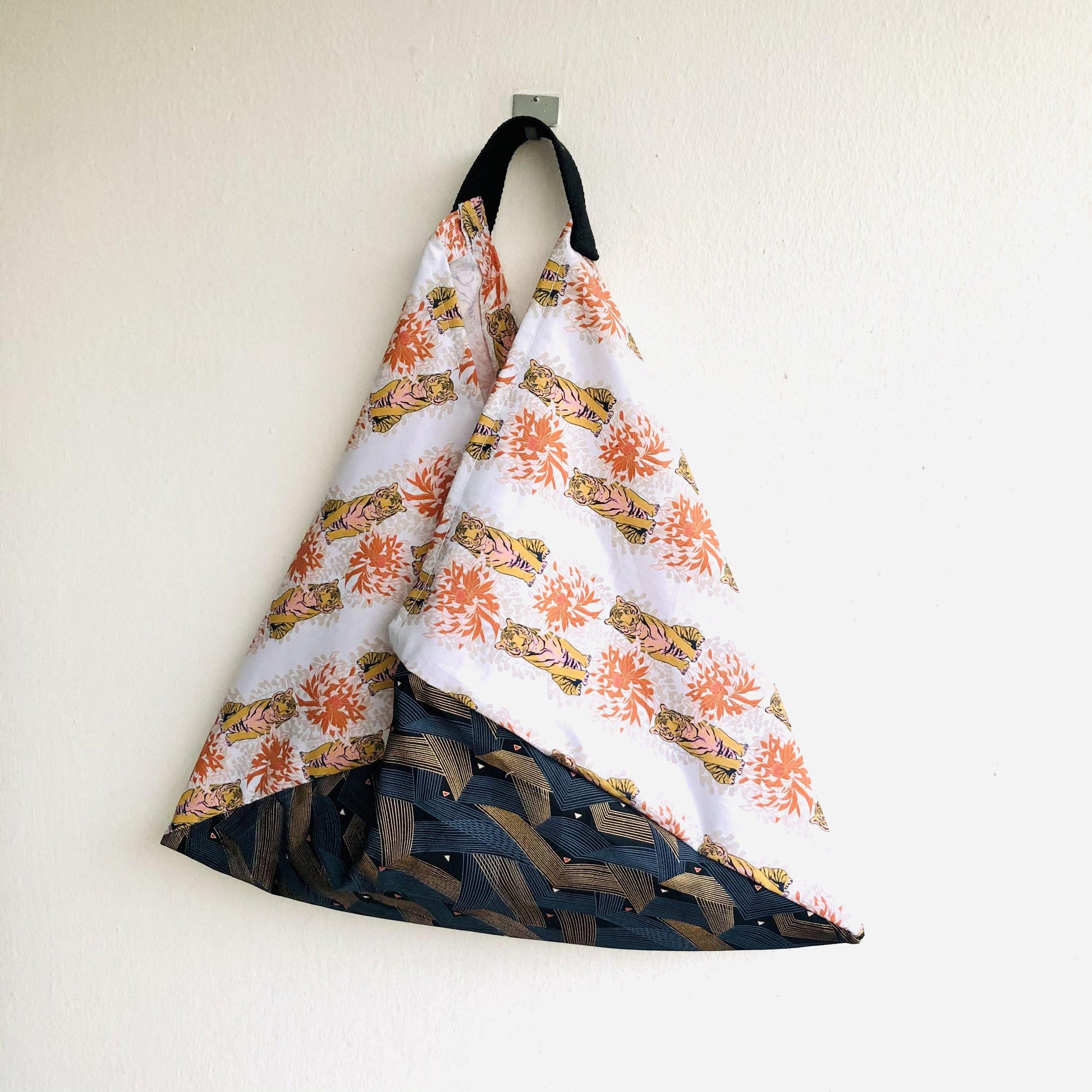 Origami bento bag , triangle handmade fabric tote bag | Tigers used to live in Japan - Jiakuma